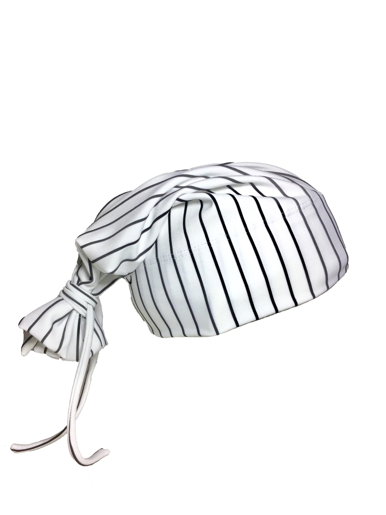 Davinaire Wht/Blk Vert Pin Striped Beanie