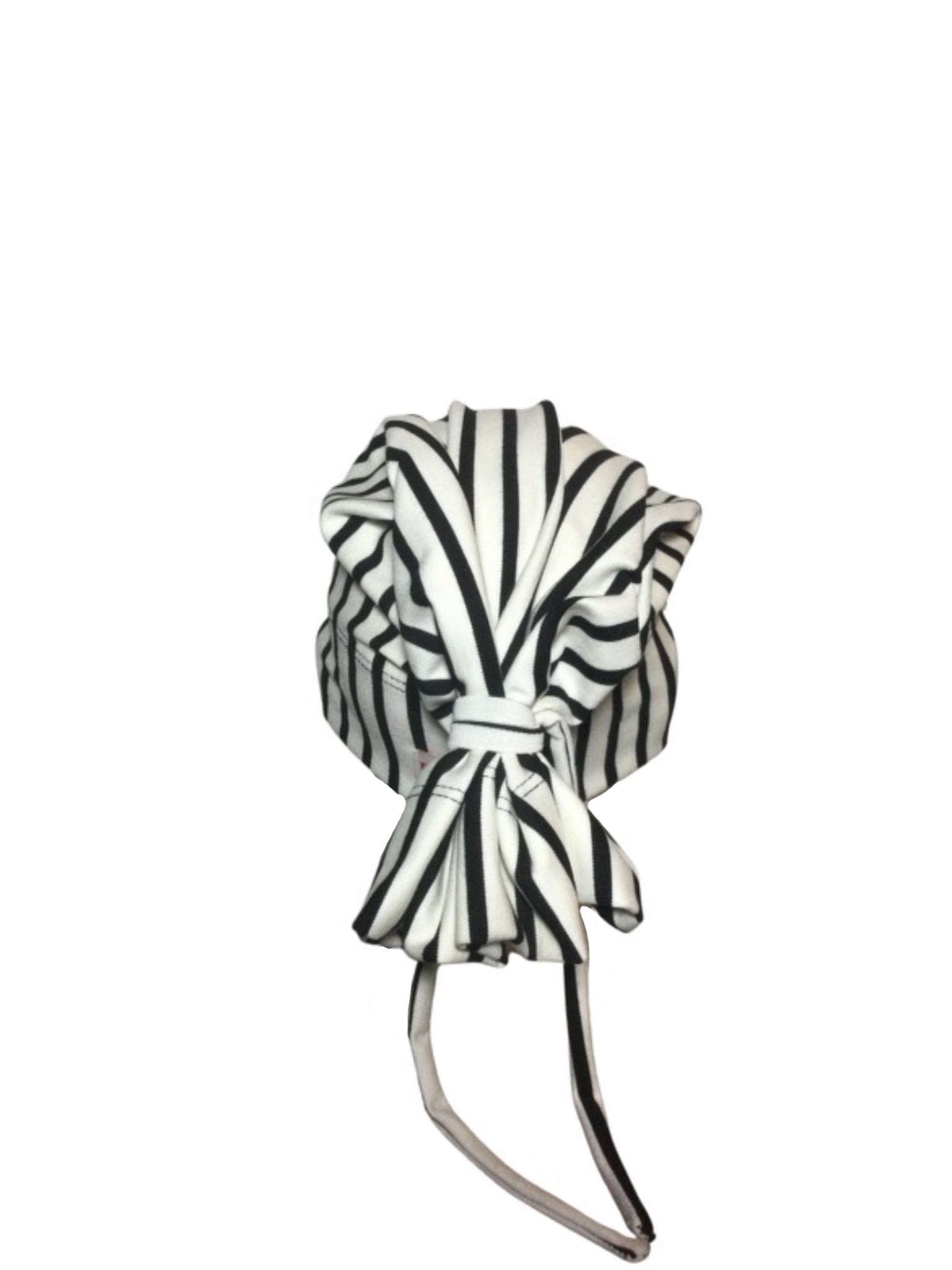 Davinaire White/Black Vertical Striped